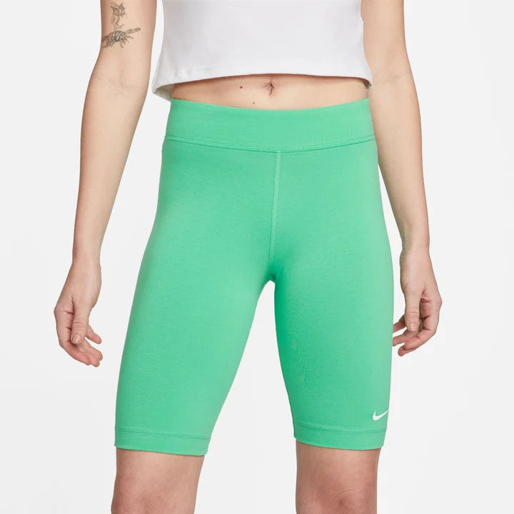 Capri Nike